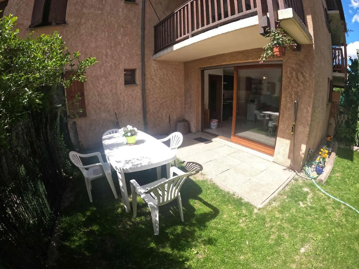 Briancon, Appartement Avec Jardin Et Terrasse. Francia